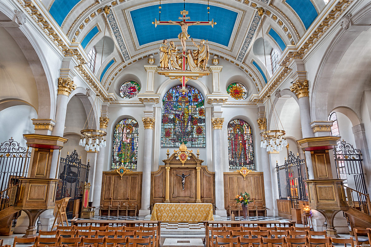 Церковь Сент-Мэри-ле-Боу, интерьер